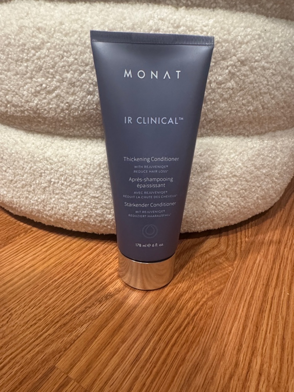 MONAT IR Clinical Thickening Conditioner - Navy Blue Tube